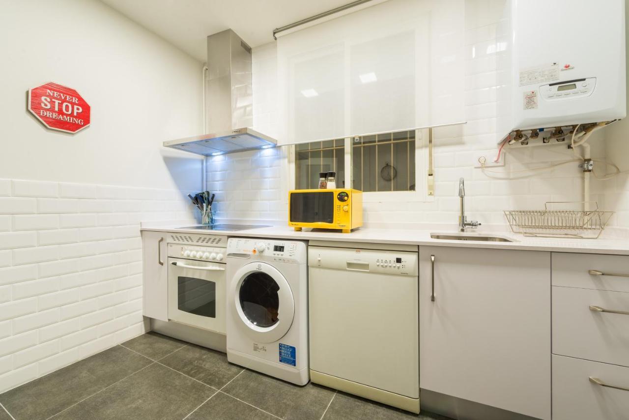 For You Rentals Free Wifi Apartment Temporal Malasana Madrid Center Mal27 エクステリア 写真